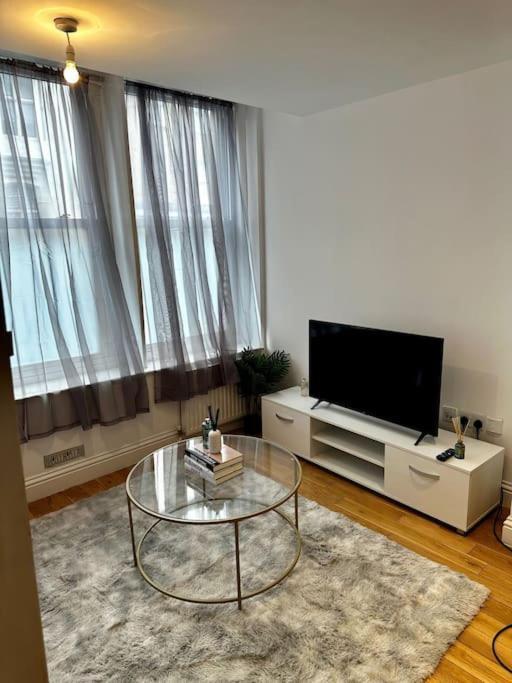 Amazing 2Bed2Bath Edgeware Apartment London Ngoại thất bức ảnh